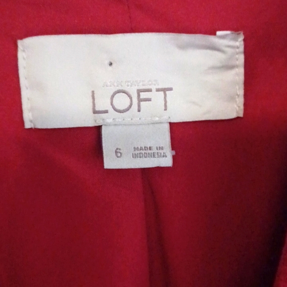 Ann Taylor, Red Collarless Suit Jacket, Sz. 6. - Picture 2 of 9